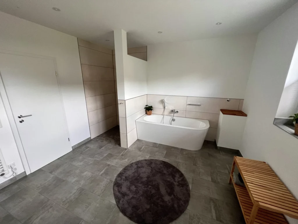 Badezimmer im Neubau in Dillenburg, Bild 6 von 6